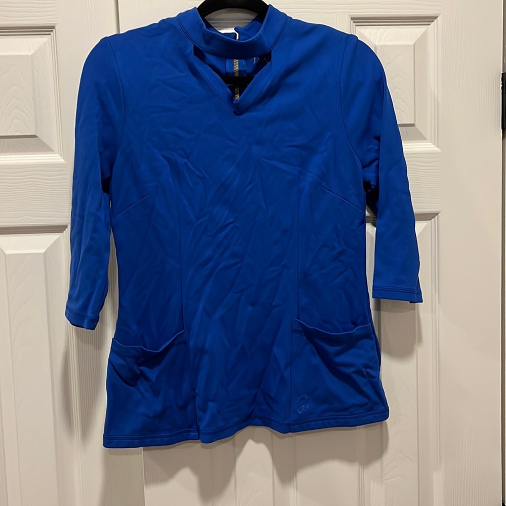 Jaanuu scrub top